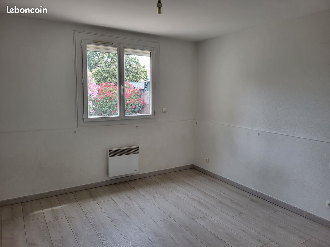 Appartement à louer, 58m², Pia