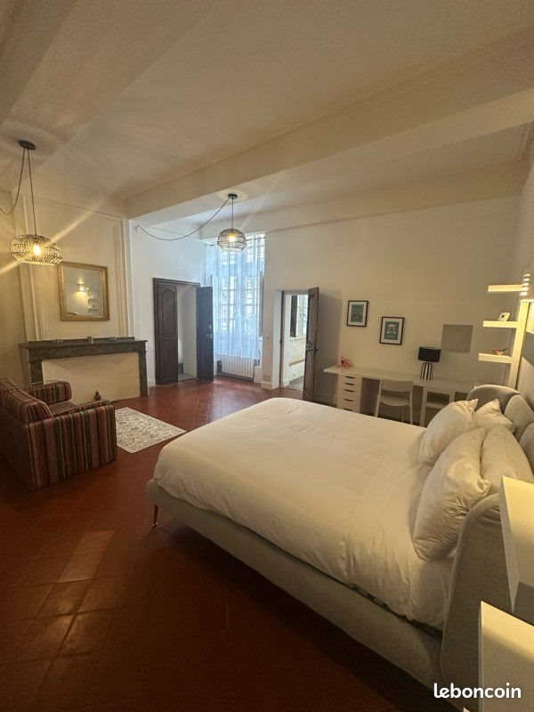 Appartement à louer, 76m², Nîmes