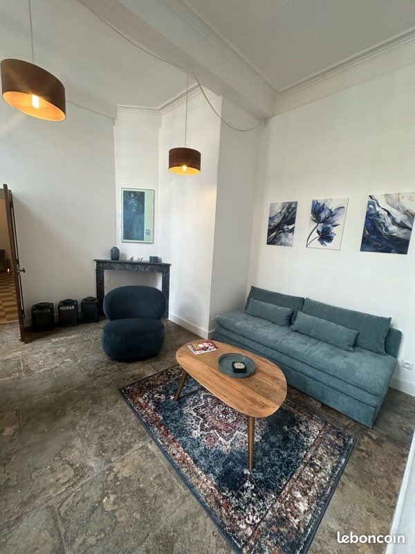 Appartement à louer, 76m², Nîmes