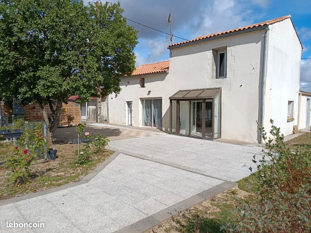Maison à vendre, 170m², Moreilles