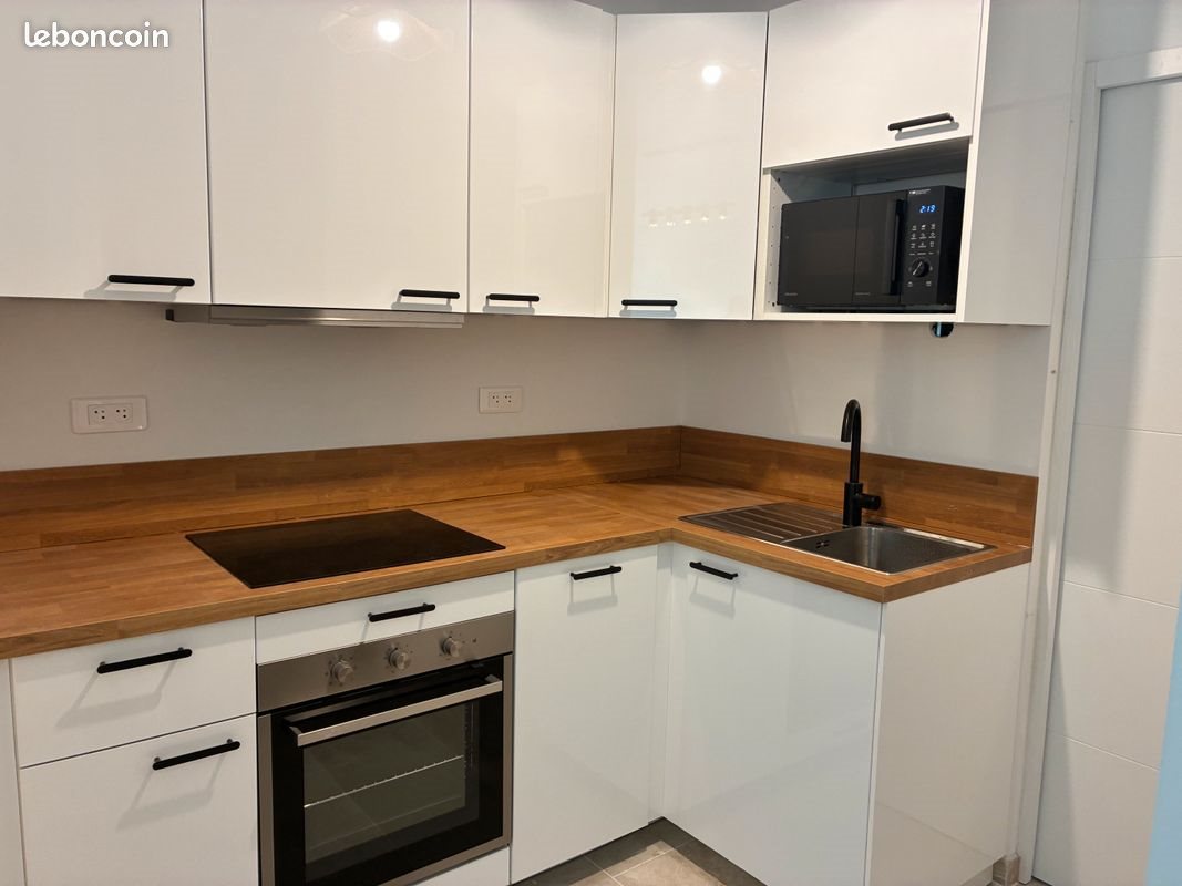 Appartement à louer, 49m², Toulon