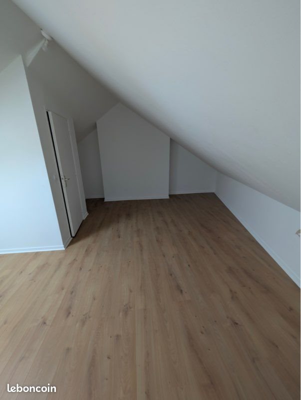 Appartement à louer, 80m², Abbeville