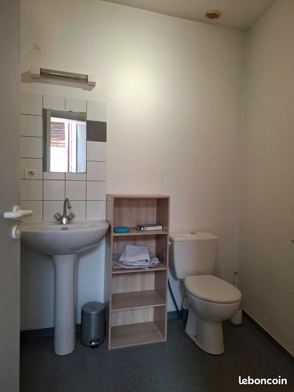Appartement à louer, 26m², Figeac