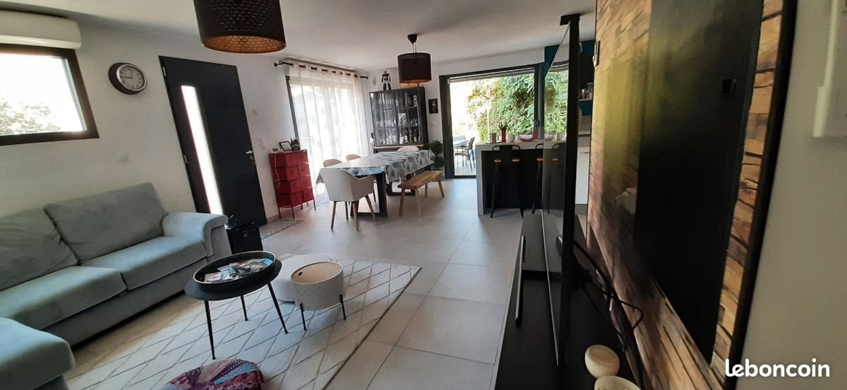 Maison à vendre, 105m², Eyguières