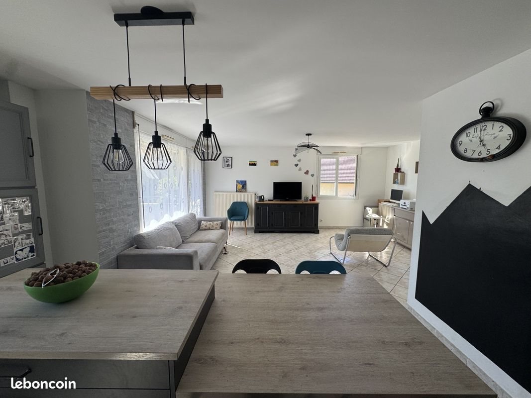 Appartement à vendre, 67m², Meythet