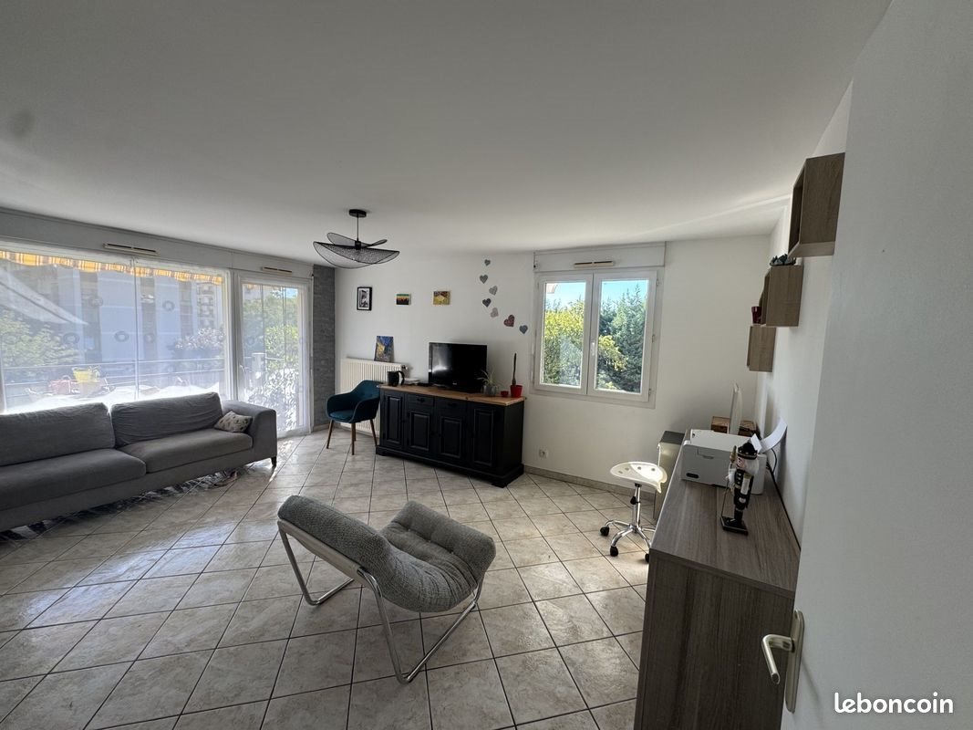 Appartement à vendre, 67m², Meythet