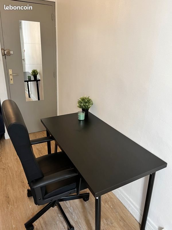 Appartement à louer, 15m², Paris 18ème