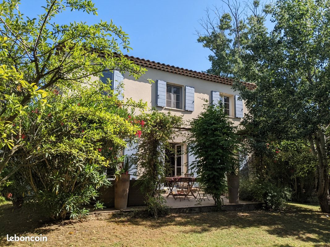 Maison à louer, 125m², Paradou