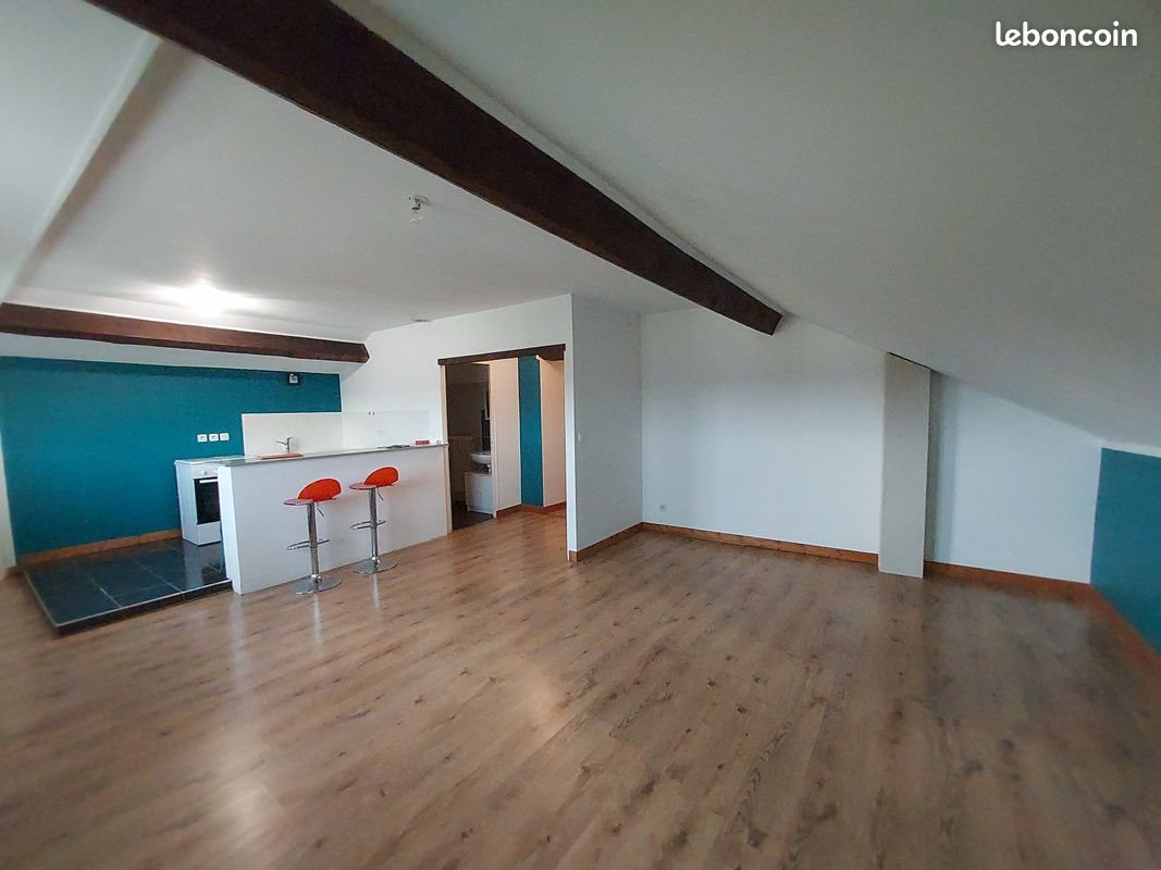 Appartement à louer, 60m², Polliat