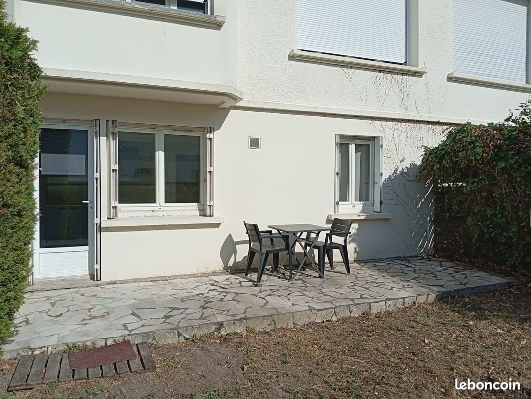 Appartement à louer, 35m², Rochefort