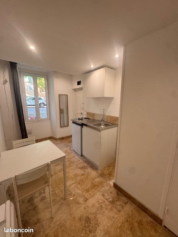 Appartement à louer, 18m², Brue-Auriac