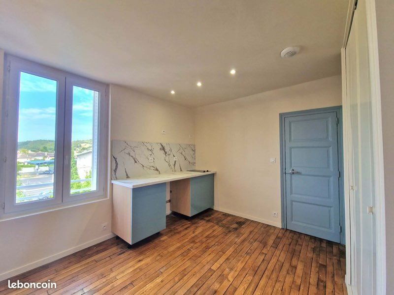 Appartement à louer, 25m², Brive-la-Gaillarde