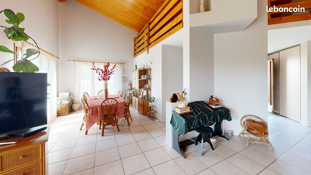 Maison à vendre, 141m², Daux