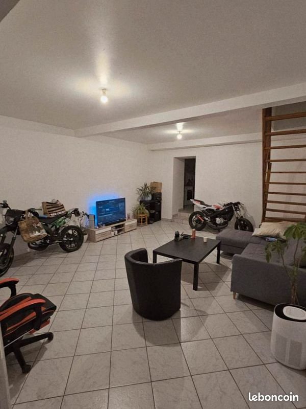Appartement à louer, 70m², Josselin