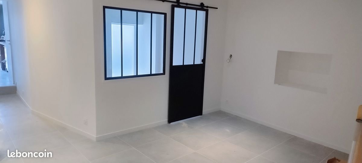Maison à louer, 97m², Mirambeau