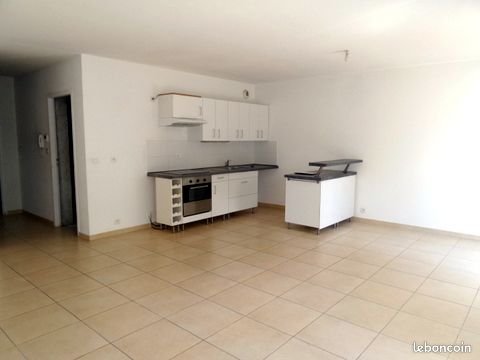 Maison à louer, 75m², Nîmes
