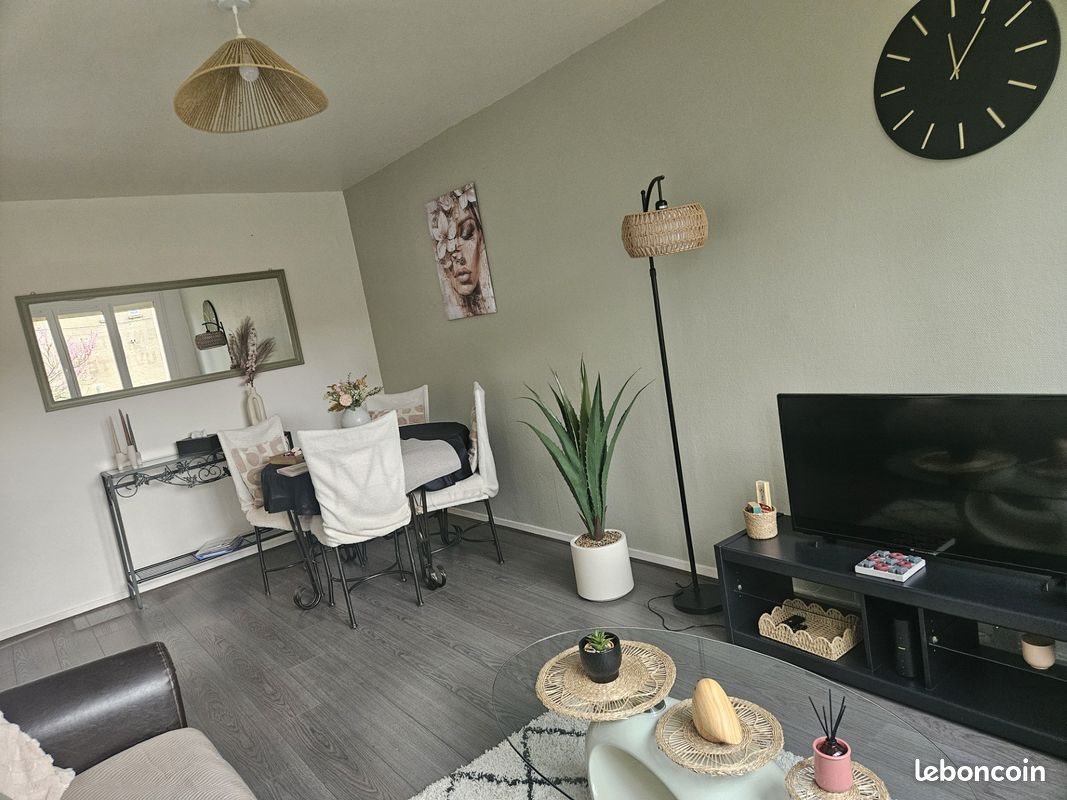Appartement à louer, 45m², Auxerre