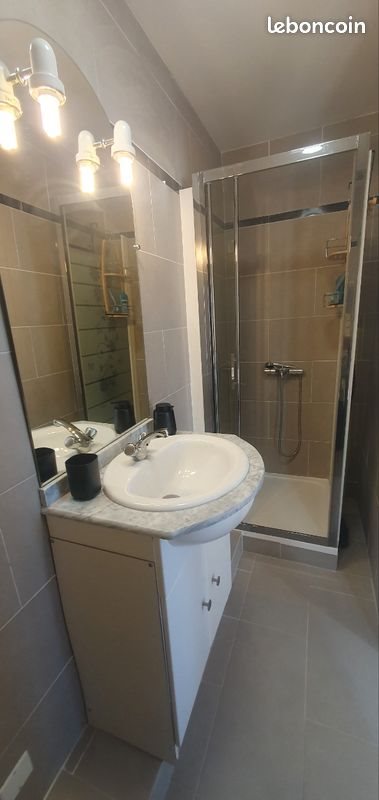 Appartement à louer, 22m², Carqueiranne
