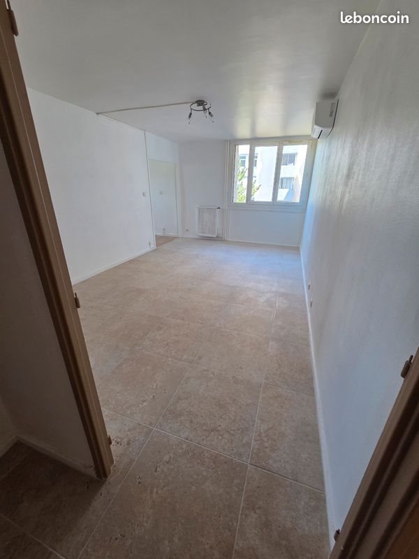 Appartement à louer, 67m², Orange