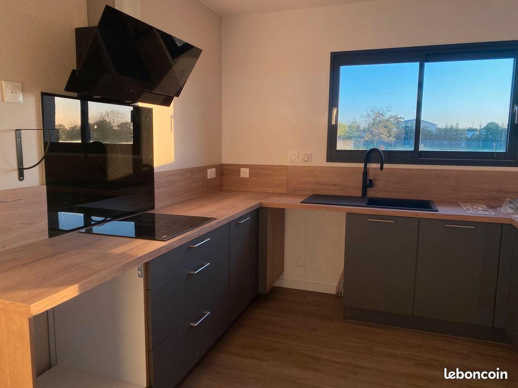 Maison à louer, 95m², Montjoire