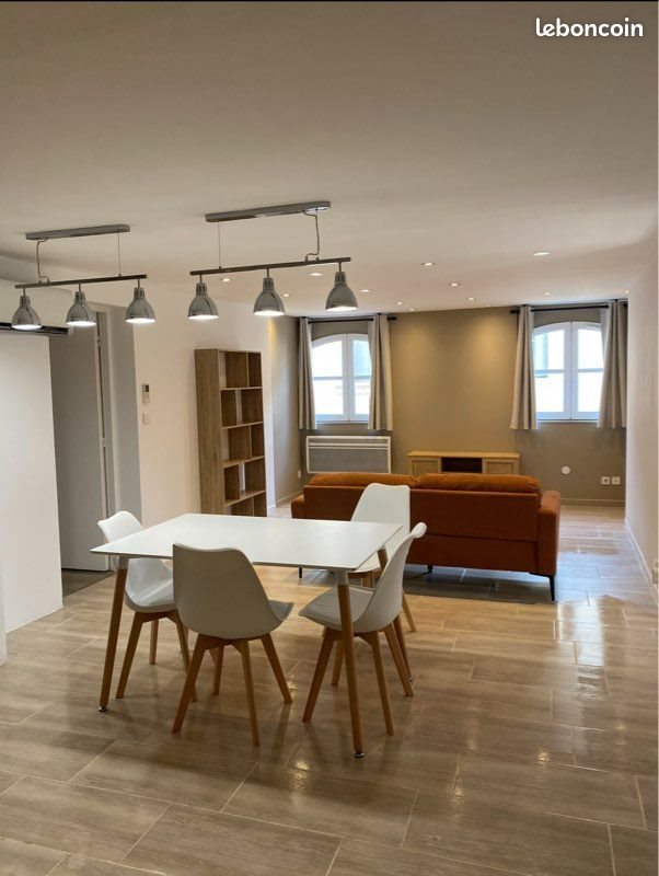 Appartement à louer, 77m², Tarascon