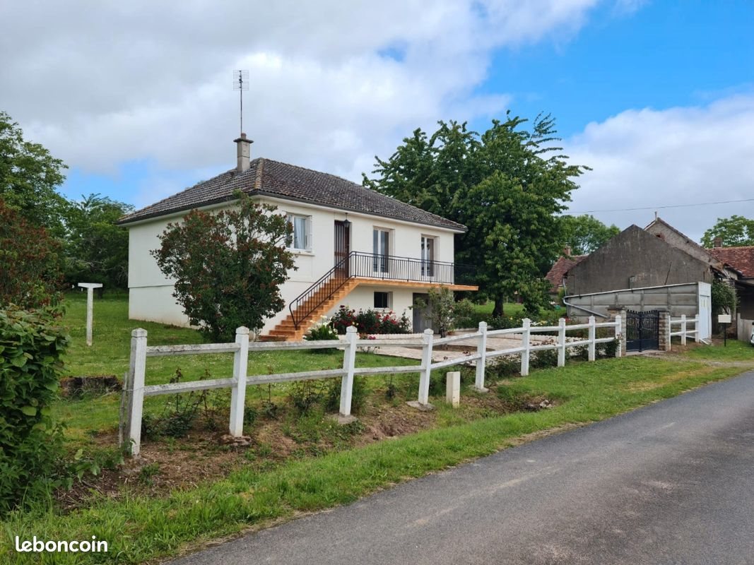 Maison à vendre, 94m², Lurcy-Lévis