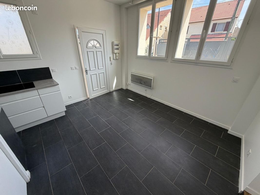 Appartement à louer, 28m², Draveil