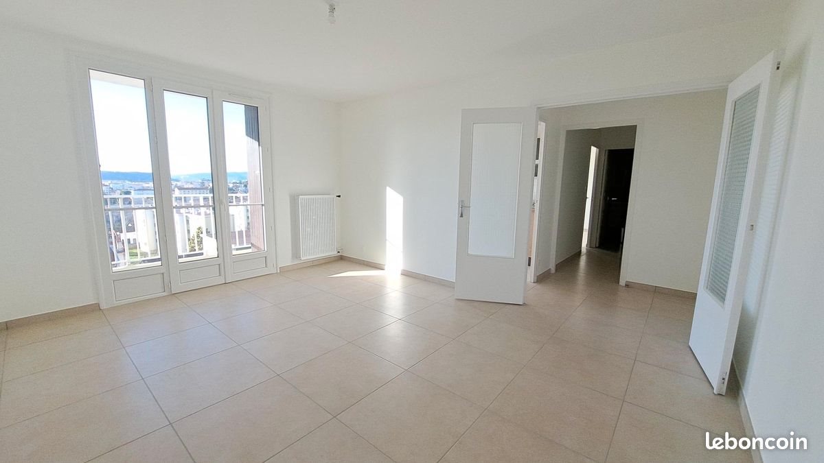 Appartement à louer, 49m², Valence