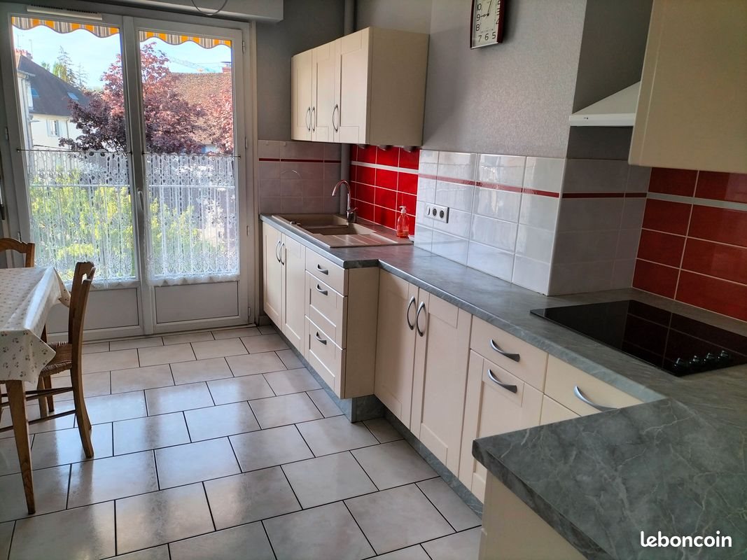 Appartement à louer, 78m², Lons-le-Saunier
