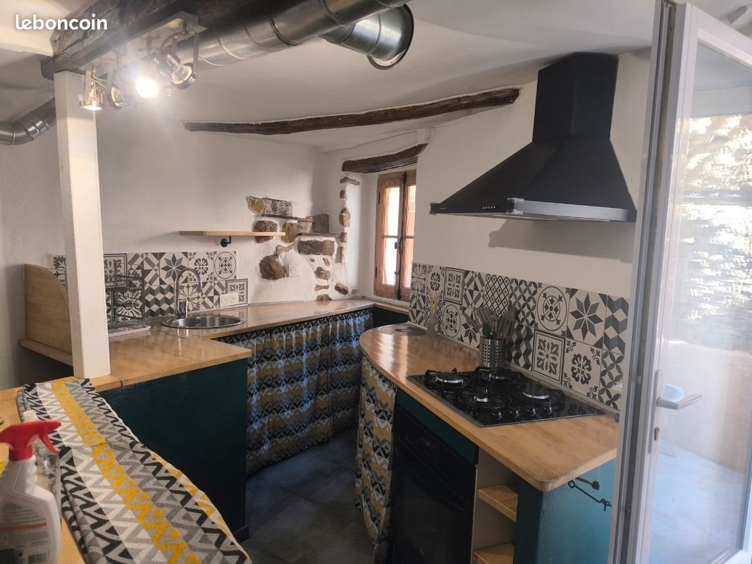 Appartement à louer, 45m², Coaraze