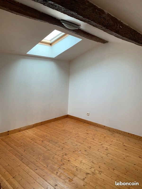 Maison à louer, 50m², Gémozac