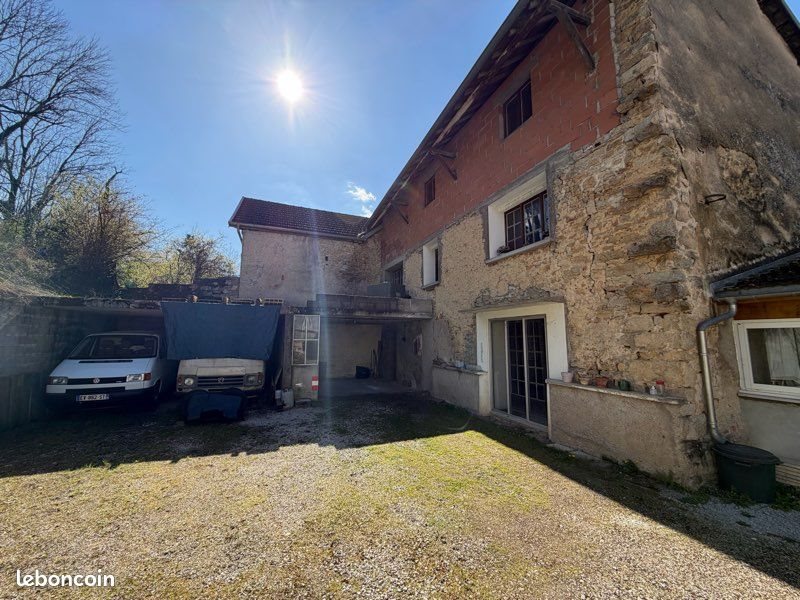 Maison à vendre, 324m², Avanne-Aveney