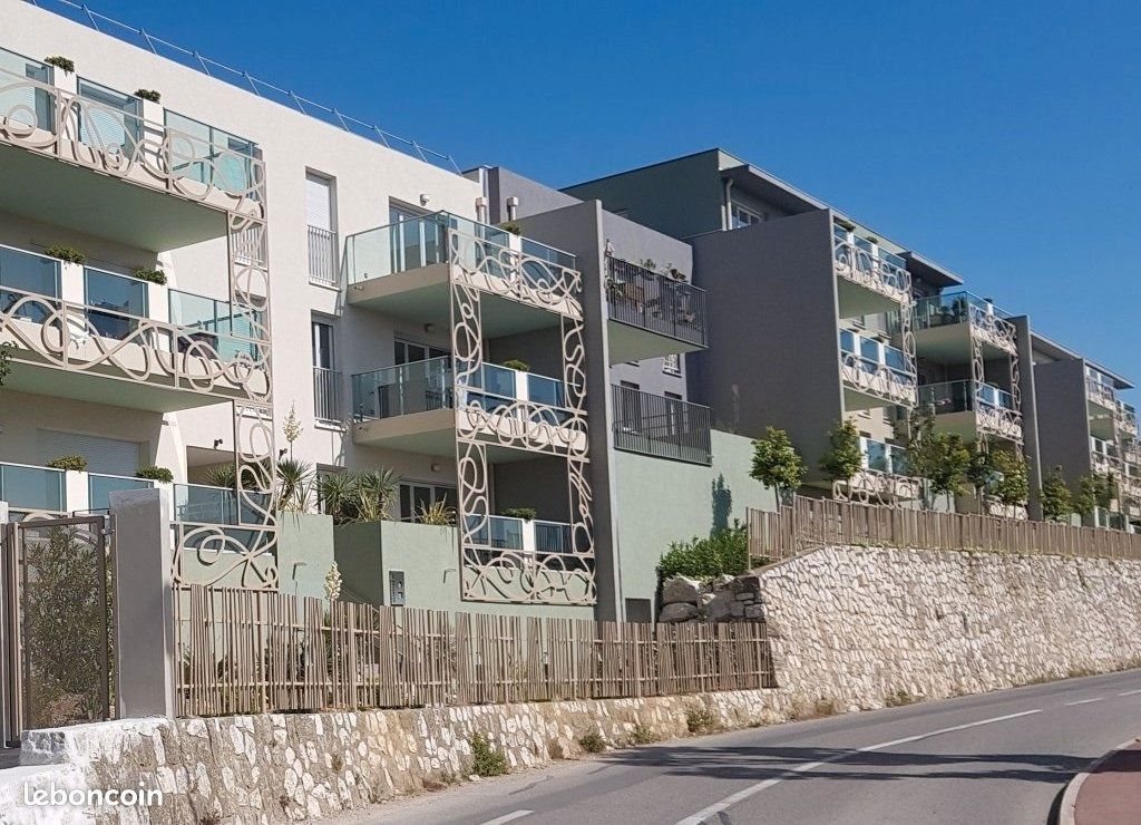 Appartement à louer, 59m², Carros