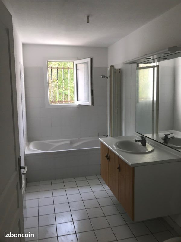 Maison à louer, 90m², Saint-Médard-de-Guizières