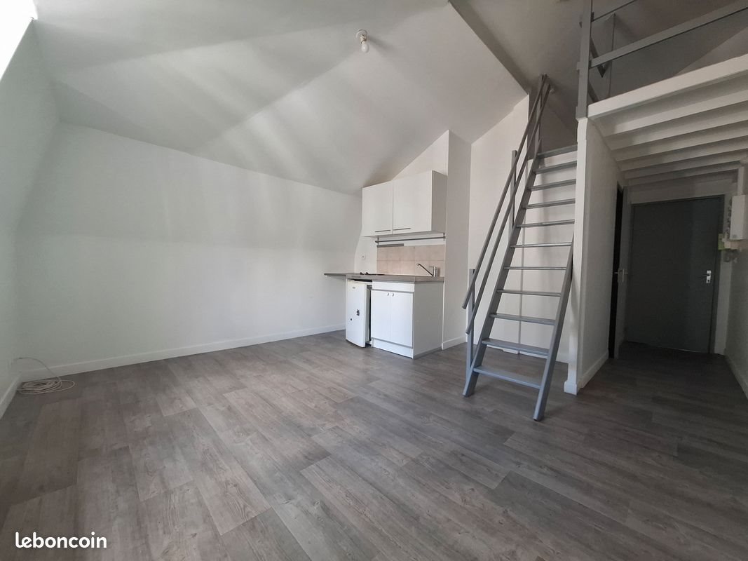 Appartement à louer, 19m², Reims
