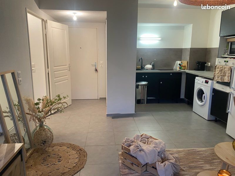 Appartement à louer, 42m², Cuers
