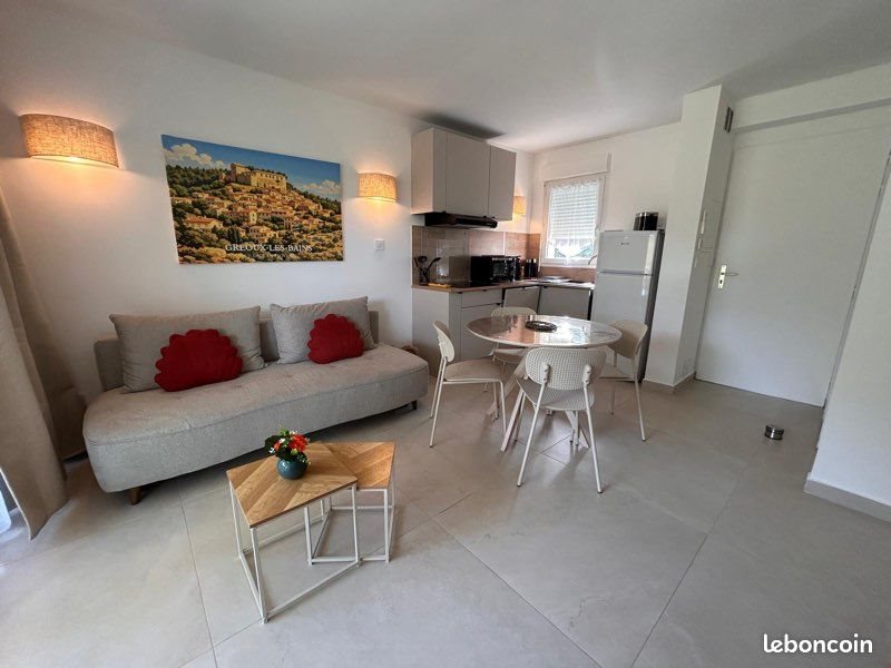 Appartement à louer, 33m², Gréoux-les-Bains