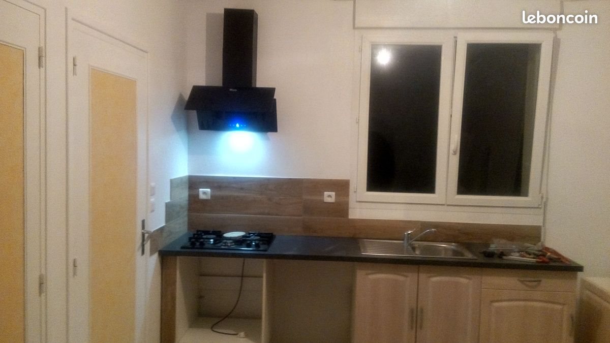 Appartement à louer, 774m², Laroque-Timbaut