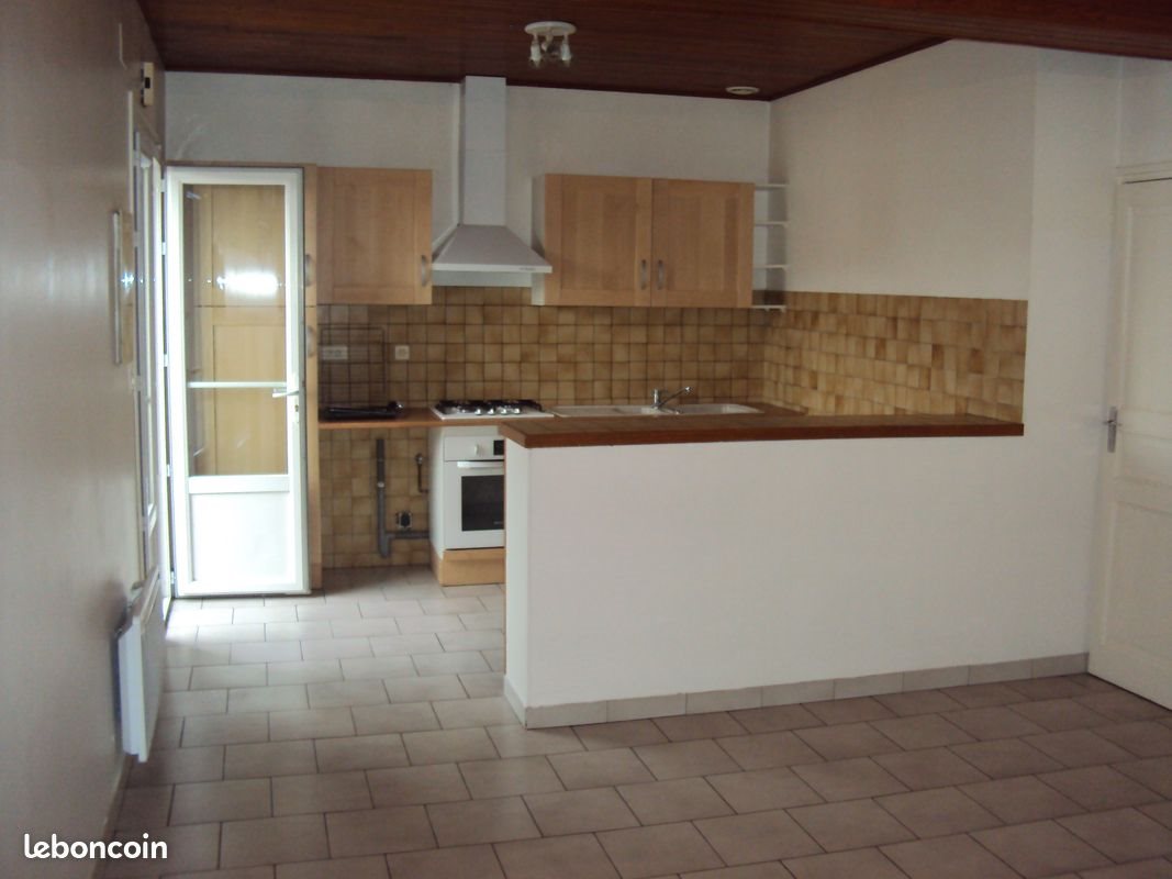 Appartement à louer, 77m², Finhan