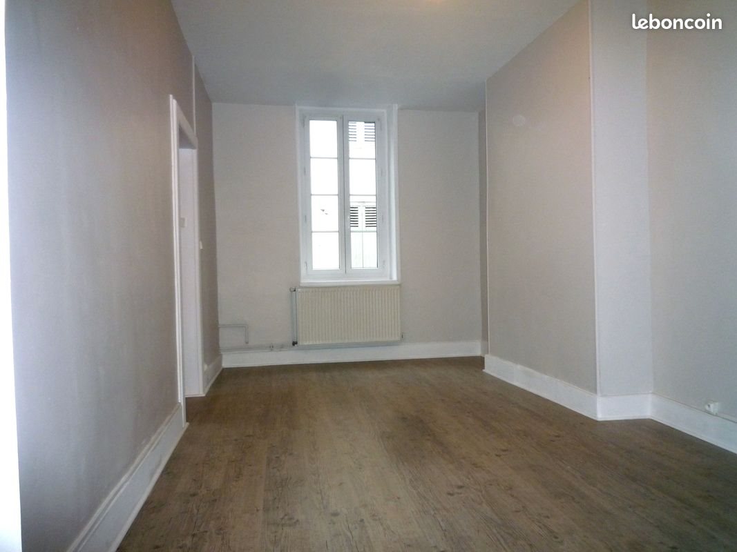 Appartement à louer, 42m², Moulins