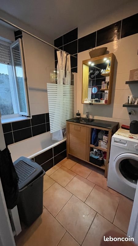 Maison à louer, 65m², Marennes