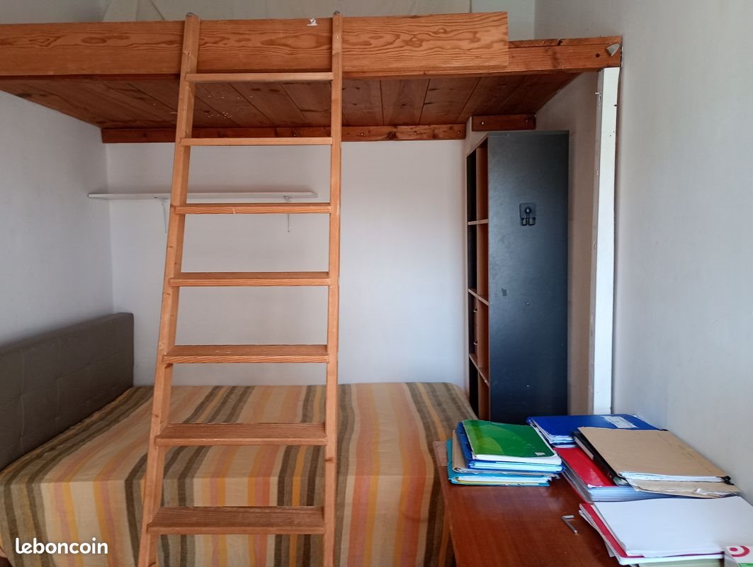 Maison à louer, 12m², Rousset