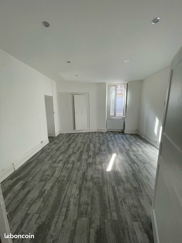 Appartement à louer, 61m², Bourg-Saint-Andéol