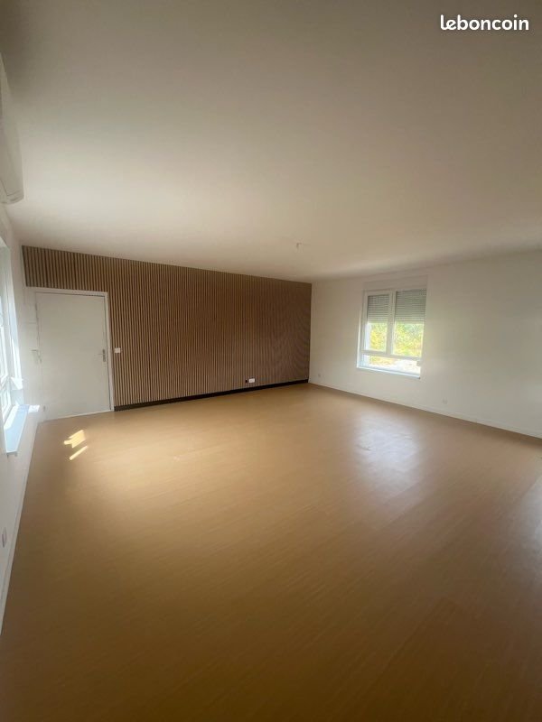 Appartement à louer, 75m², Crespin