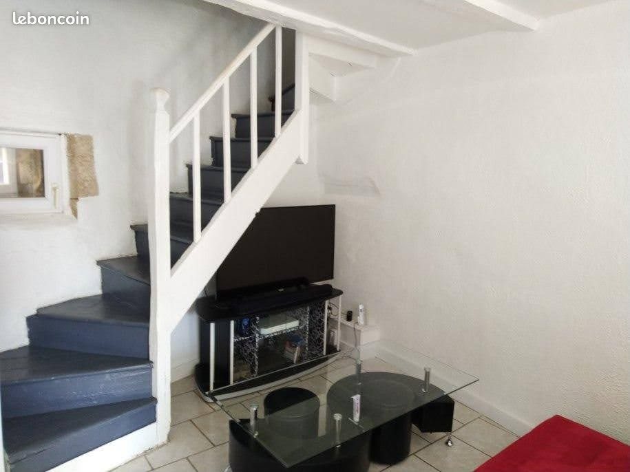 Maison à louer, 53m², Gençay
