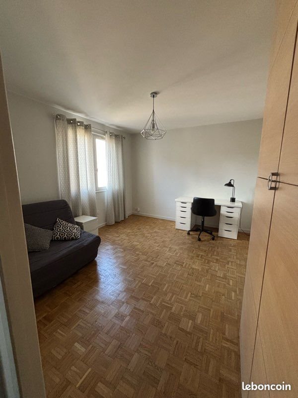 Appartement à louer, 26m², Saint-Étienne