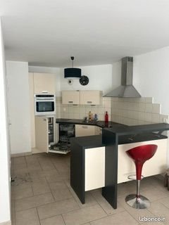 Appartement à louer, 45m², Saint-Étienne