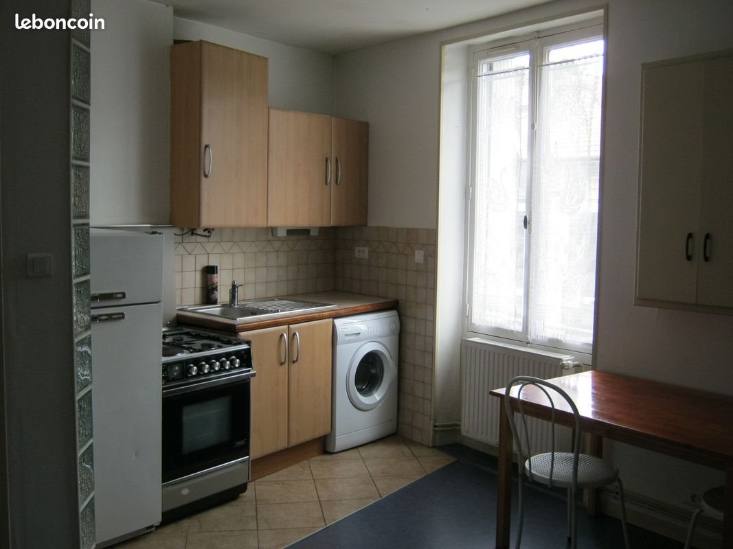 Appartement à louer, 35m², Saint-Étienne