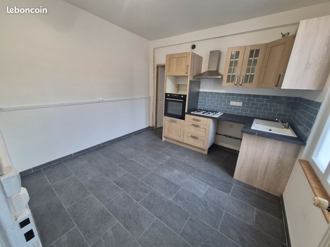 Maison à louer, 80m², Buzançais