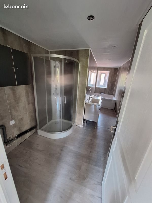 Appartement à louer, 90m², Fournets-Luisans